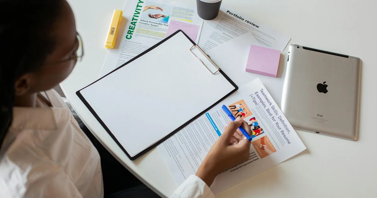 Create a Consistent Evening Review Habit with JournPad